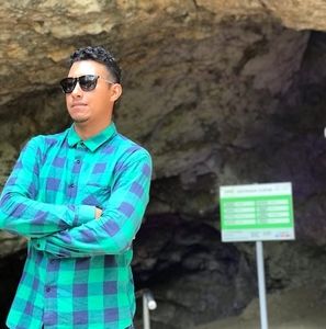 Meet your Posher, Carlos